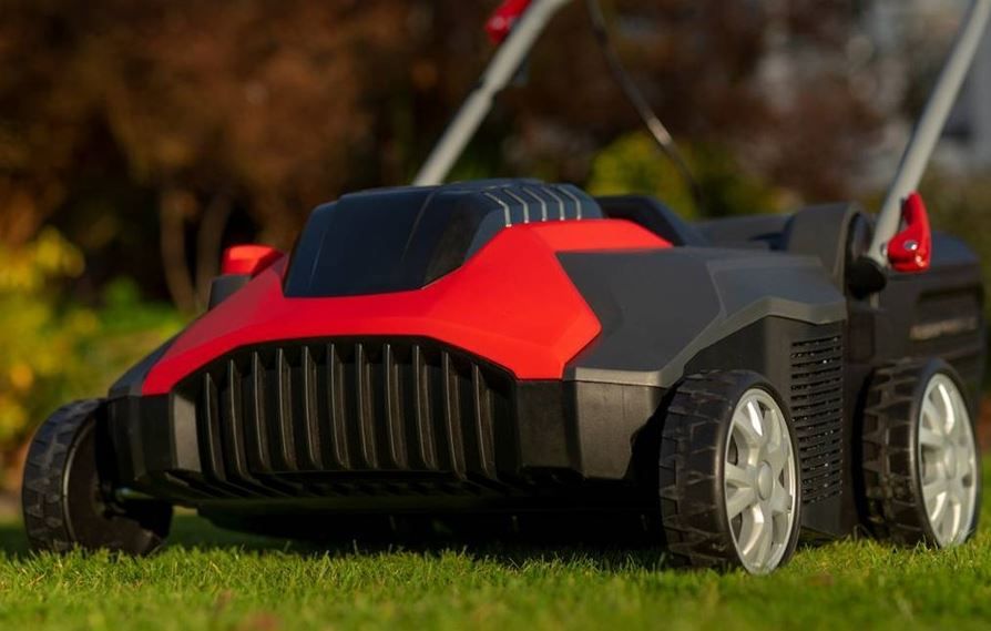 Cobra SA40E Scarifier Lawnraker