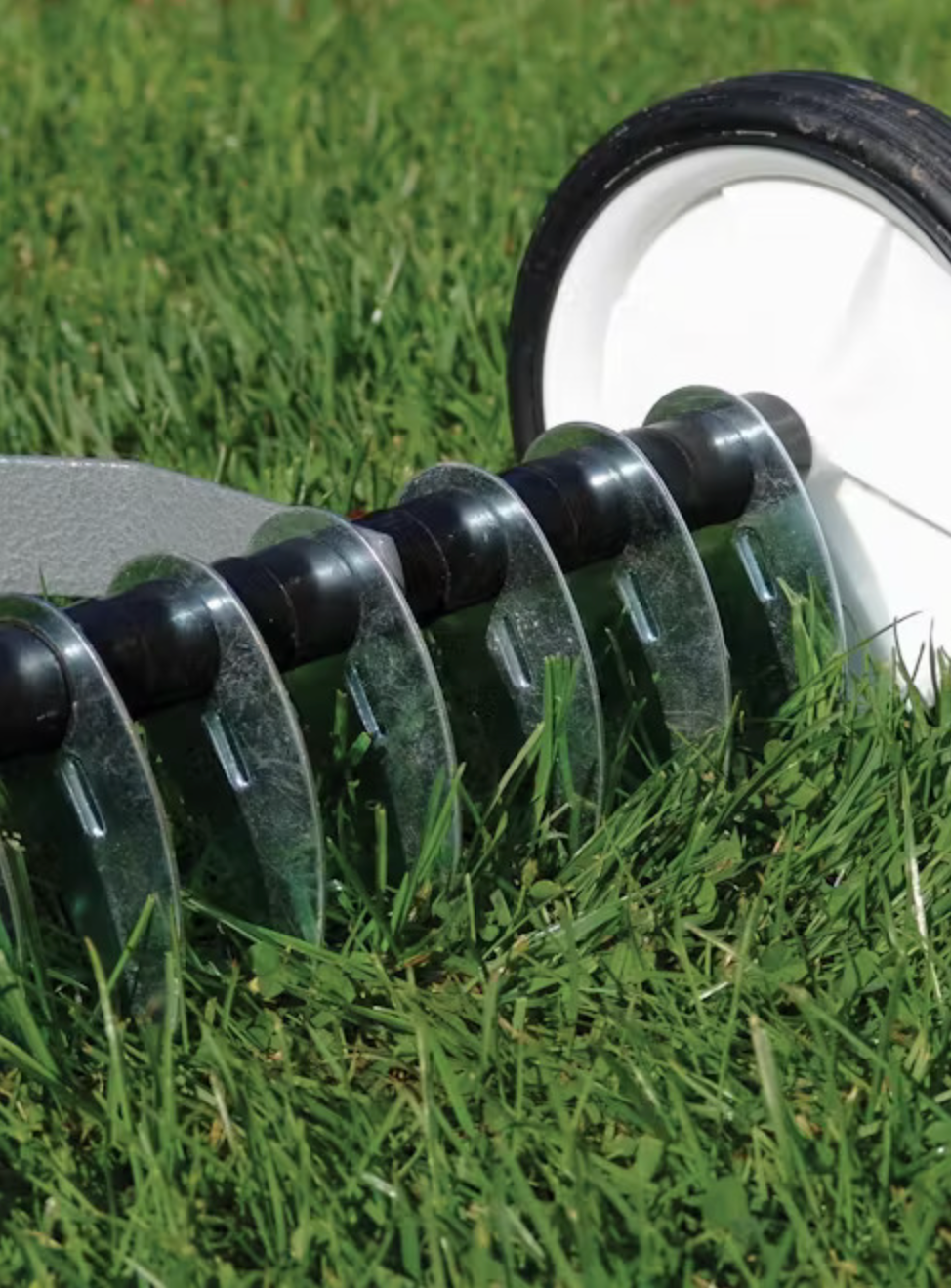 Greenkey Lawn Scarifier