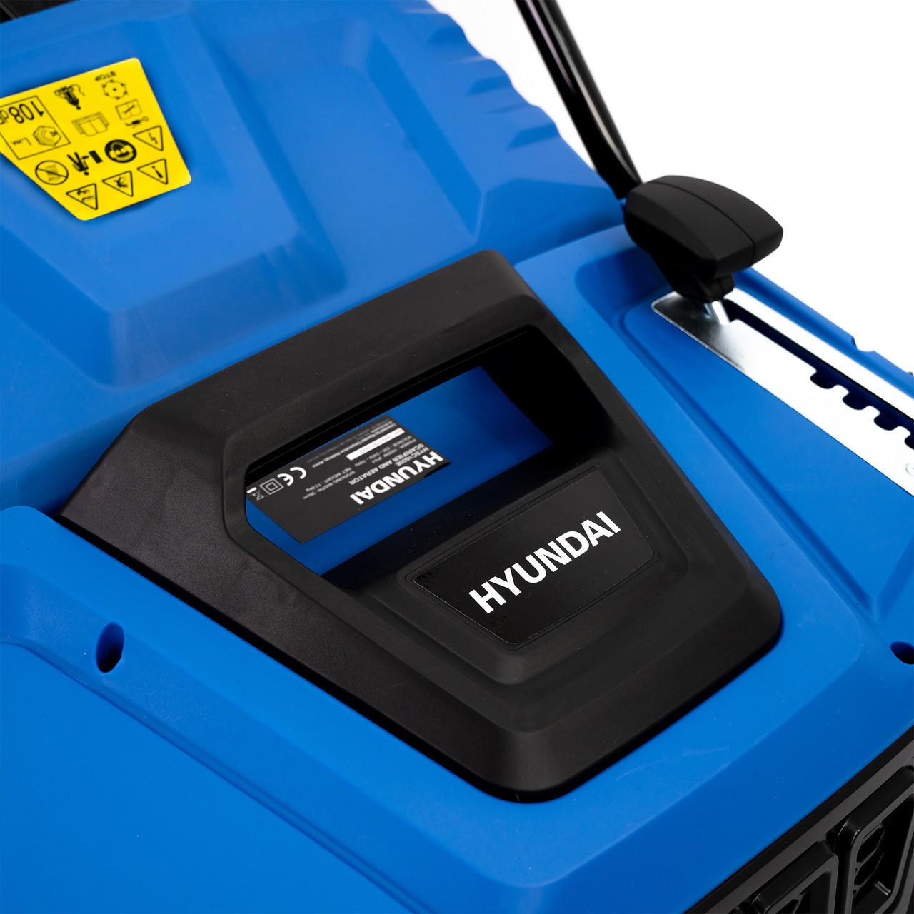 Hyundai 14” / 36cm 2 - in - 1 1600W Electric Lawn Scarifier and Aerator with 45L Collection Bag | HYSC1600E